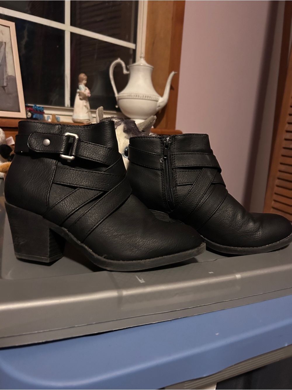 American Eagle Outfitters Black Faux-Leather Ankle Booties with Buckle Strap